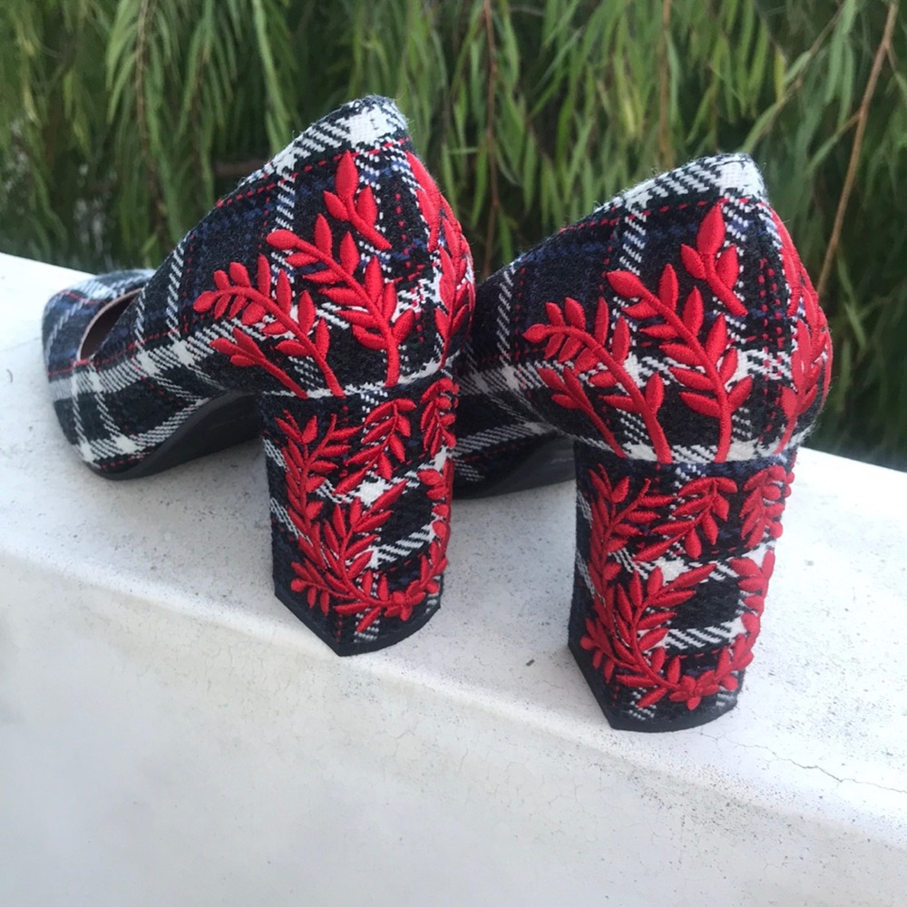 Fun Italian shoes.